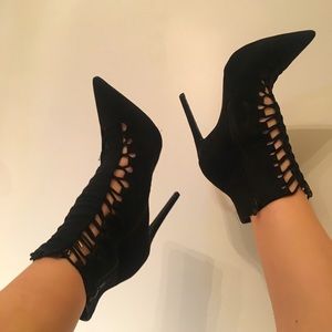 CALLITSPRING ~ HOT lace up heeled booties